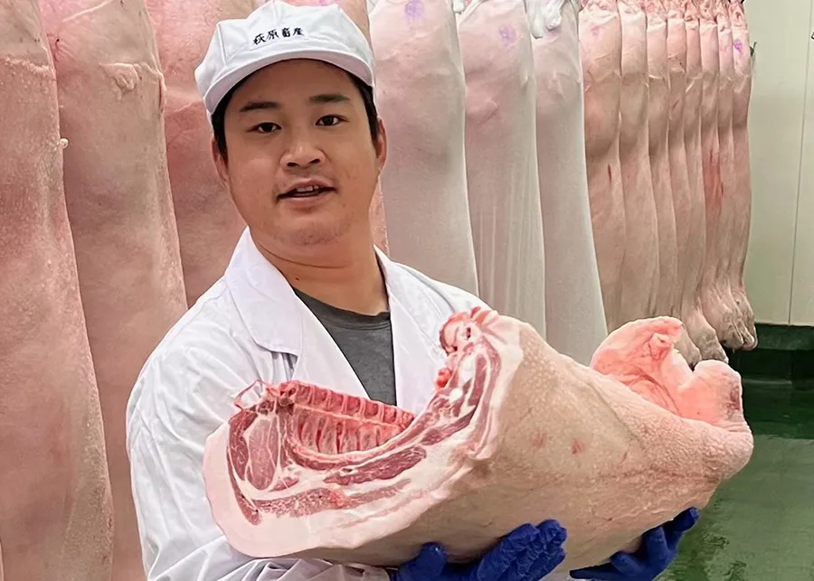 専務取締役 岩澤 雄二